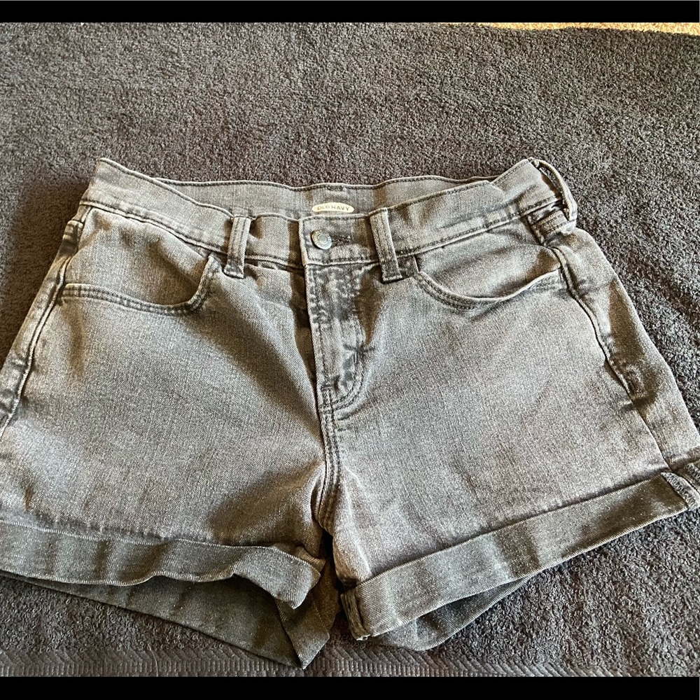 Old navy size 6 black shorts